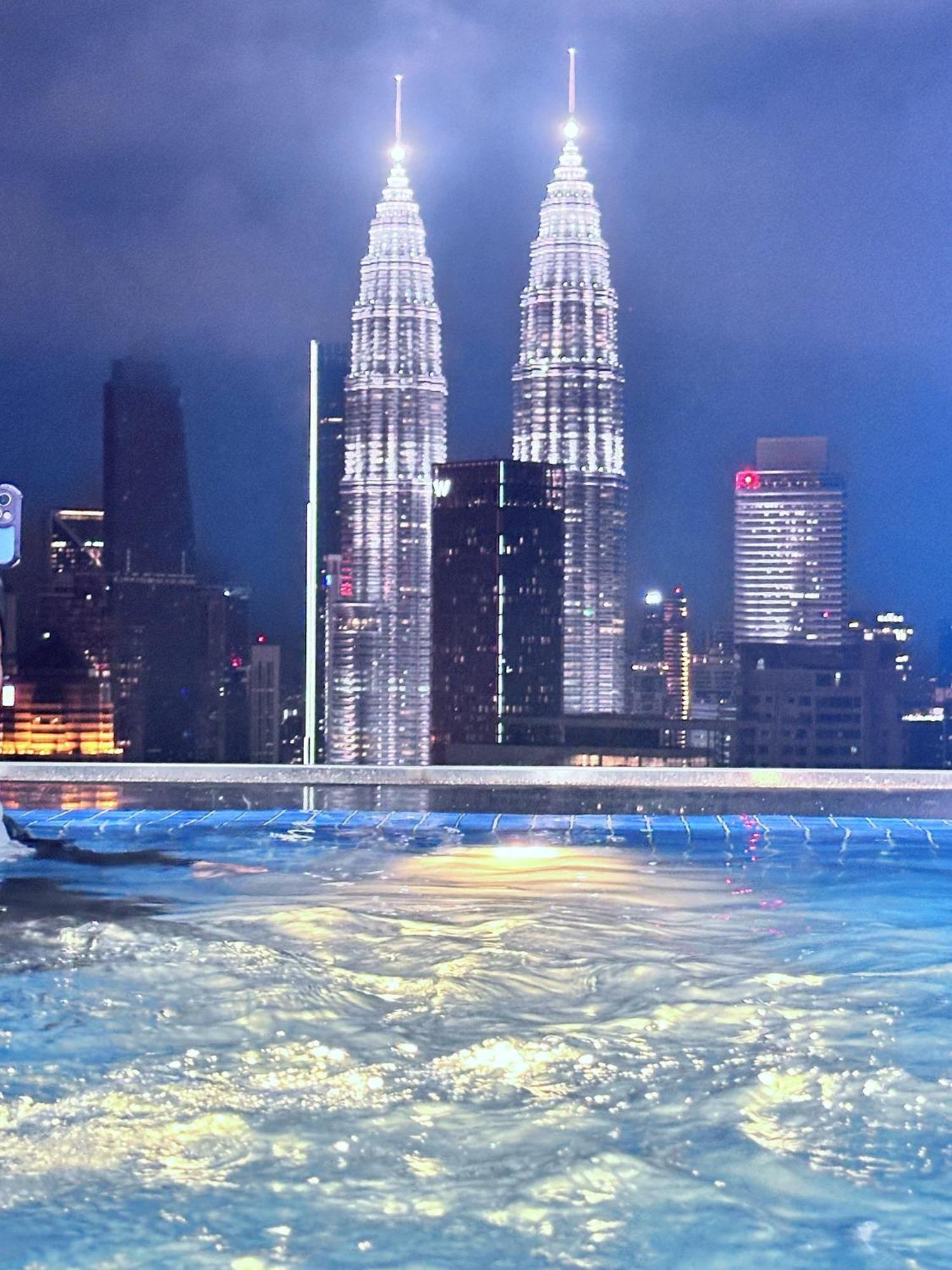 The Luxe Infinitum At Kl Hotel 4*